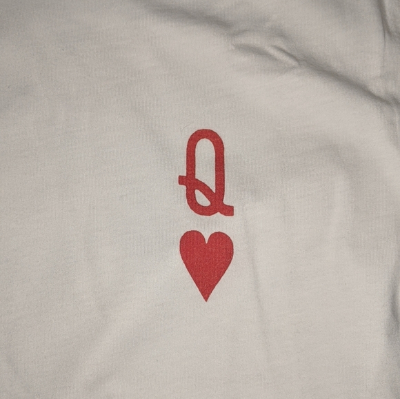 Queen of Hearts Women's T-shirt NWOT - Picture 4 of 4